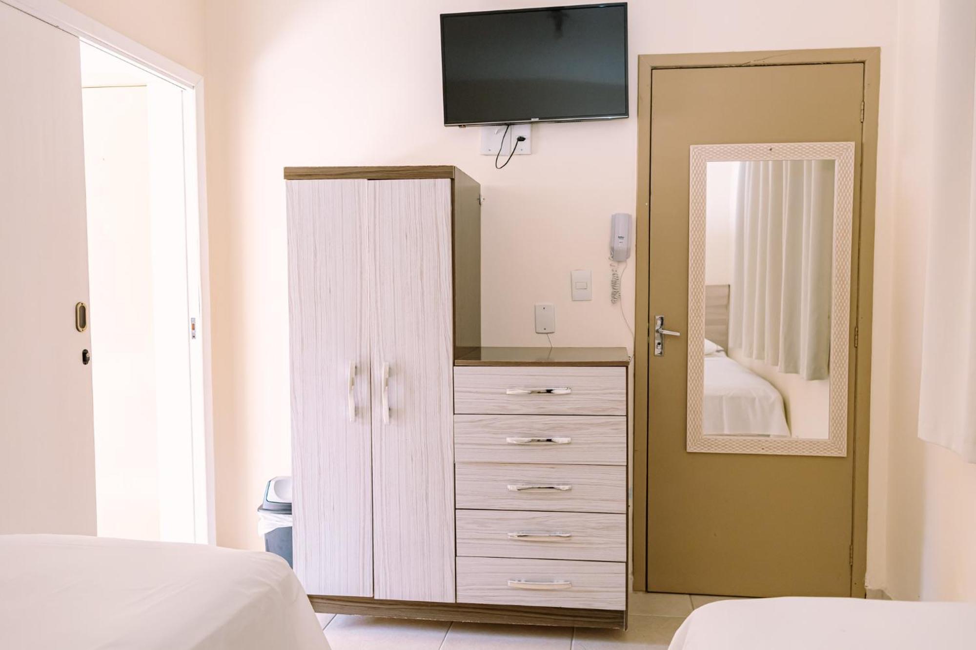 Hotel Dinamarca บัลเนอาริโอ กังโบริว ภายนอก รูปภาพ